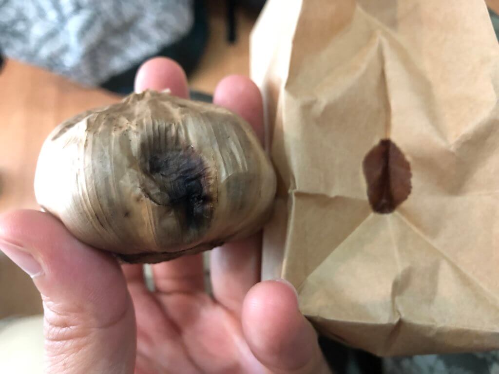 How To Store Black Garlic And How Long Shelf Life Is Possible Black Garlic Shop Daily Garlic In Thailand